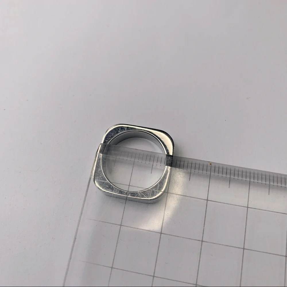 KAMSMAK Circle Meet Square RING - Picture 8 of 10